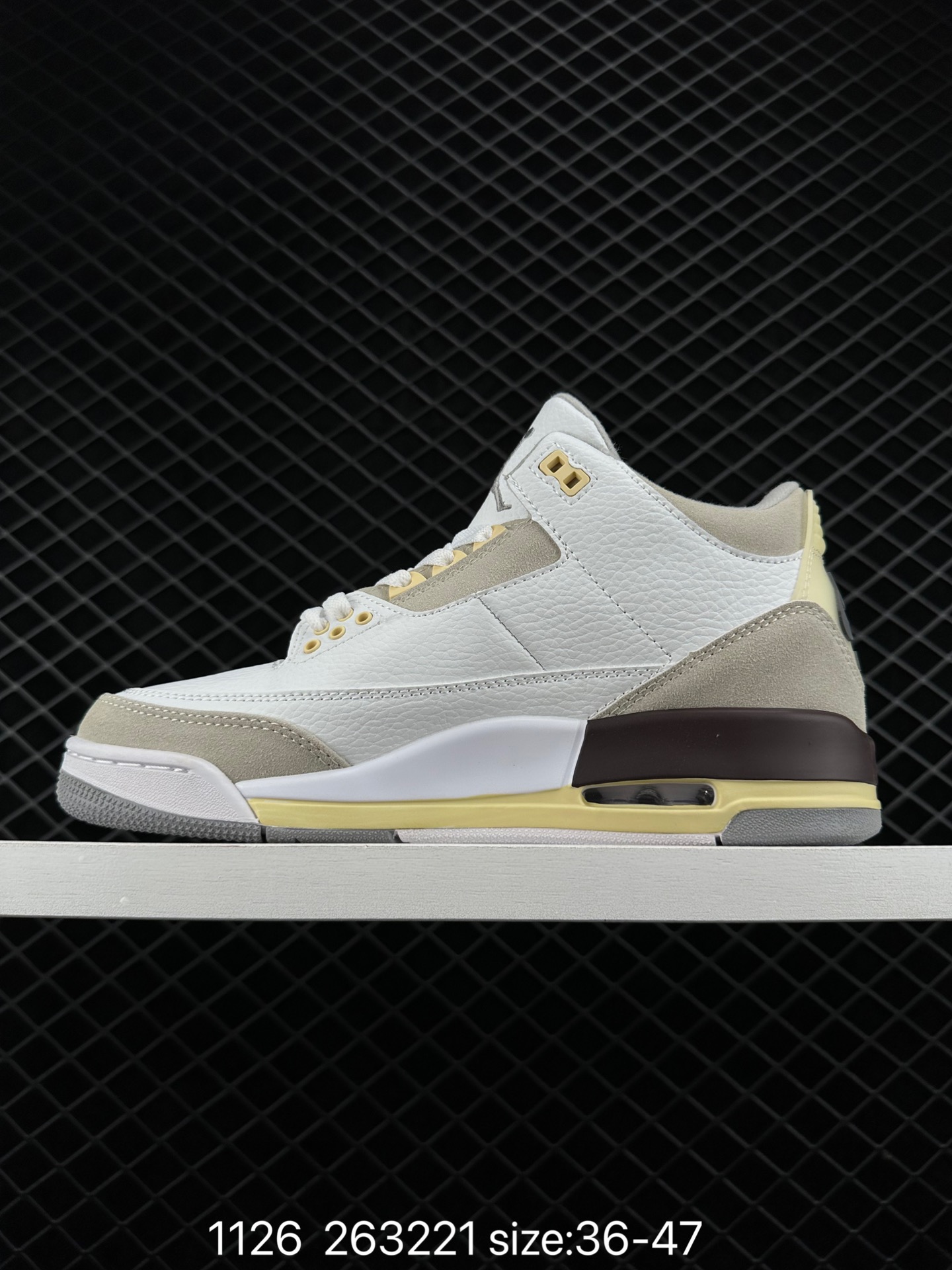 Nike Air Jordan 3 RetroDesert Cement